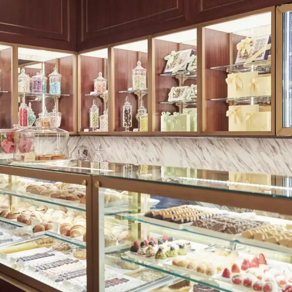 Pasticceria Cova - via Monte Napoleone Milan