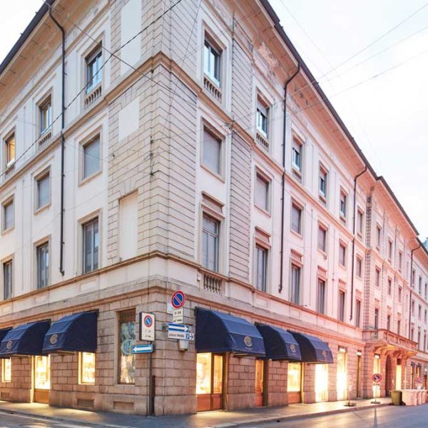 ESA engineering - Pasticceria COVA Montenapoleone - Milano
