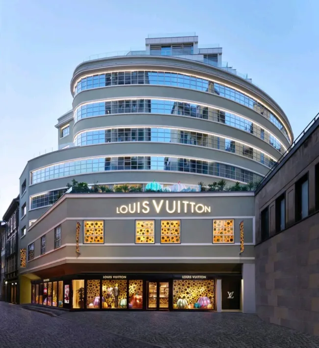 Louis Vuitton – Garage Traversi, Milan