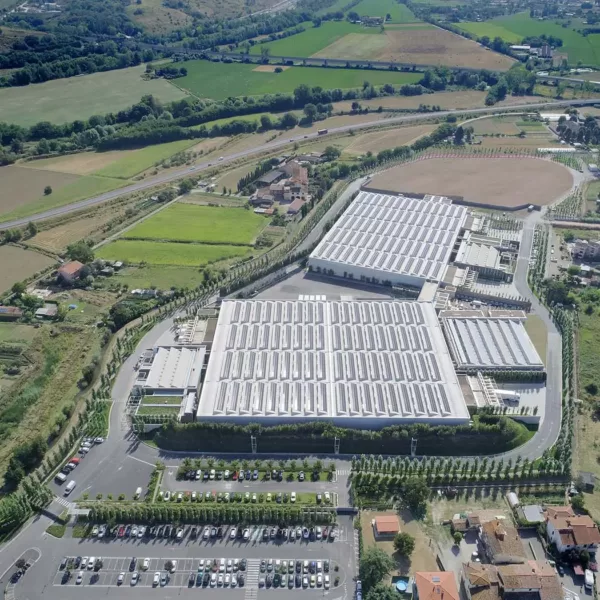 Prada Hub Logistique, Levanella